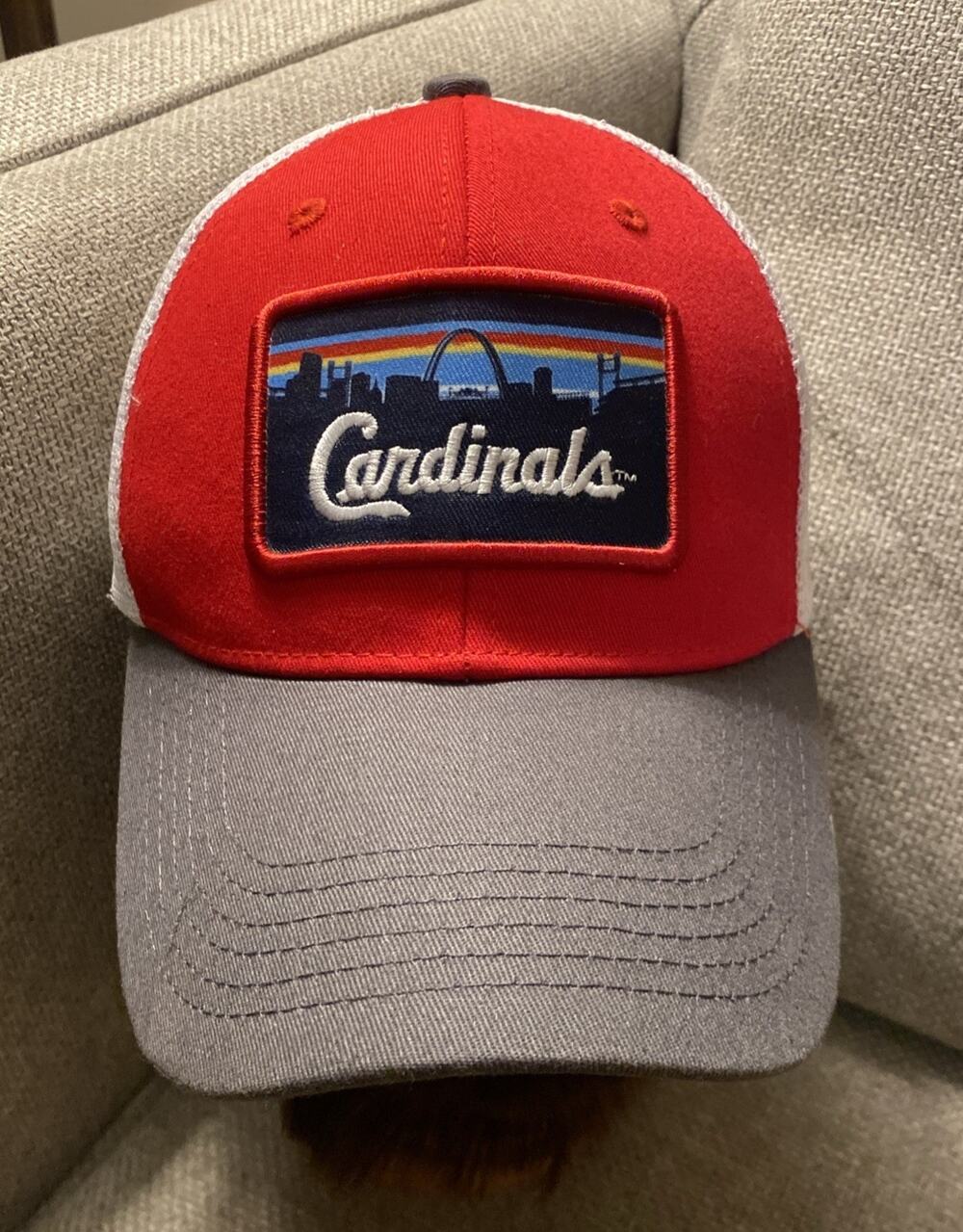 St Louis Cardinals Hat Cap Snapback Mesh Trucker Patch Stadium Giveaway MLB Arch
